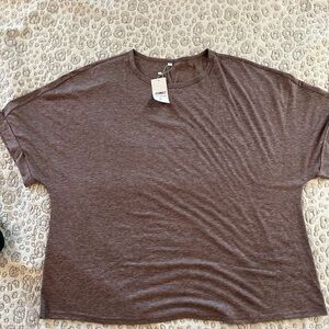 NWT Athmile Women’s plus Size 3x Short sleeve top